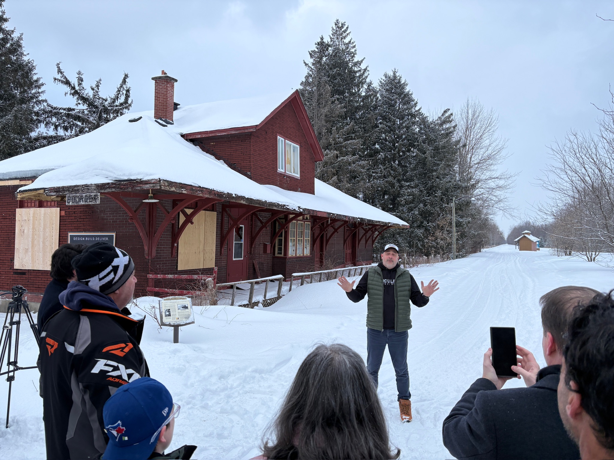 Bourget Train Station announcement